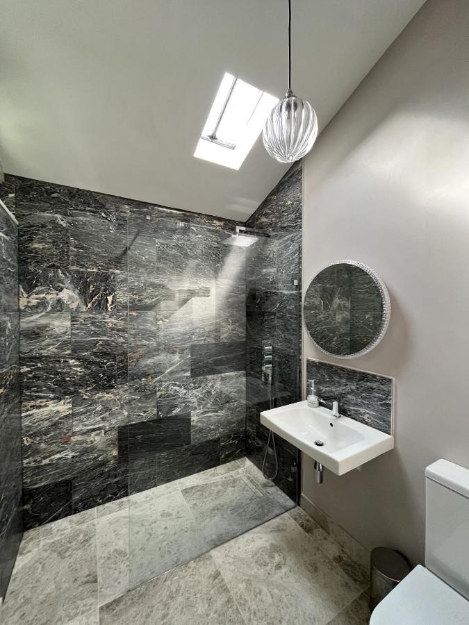 Holiday home Topside House - Beautiful 7 Bedroom House With Hottub Wifi And Parking Near Bath Wells Frome Oakhill