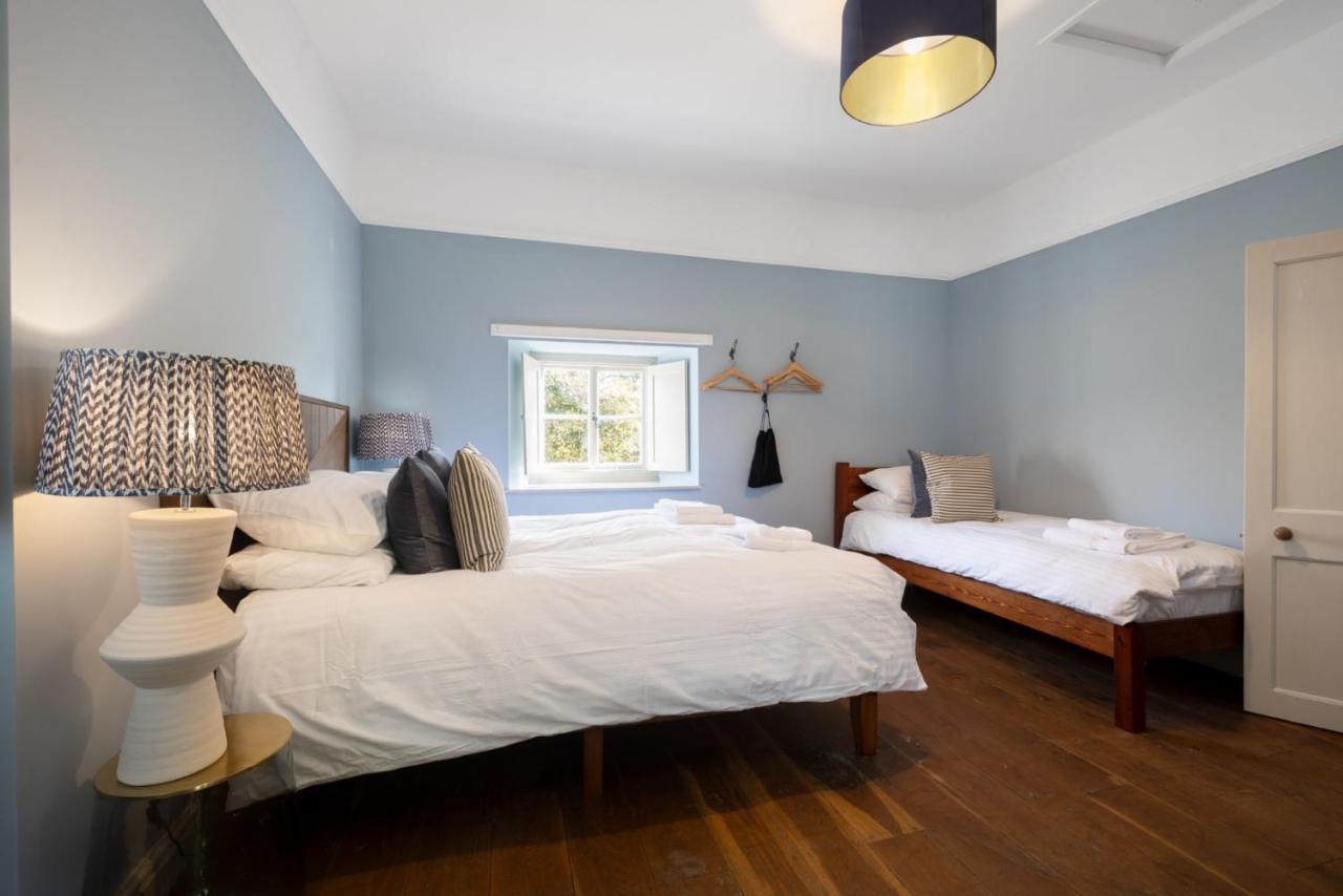 Topside House - Beautiful 7 Bedroom House With Hottub Wifi And Parking Near Bath Wells Frome Holiday home Oakhill