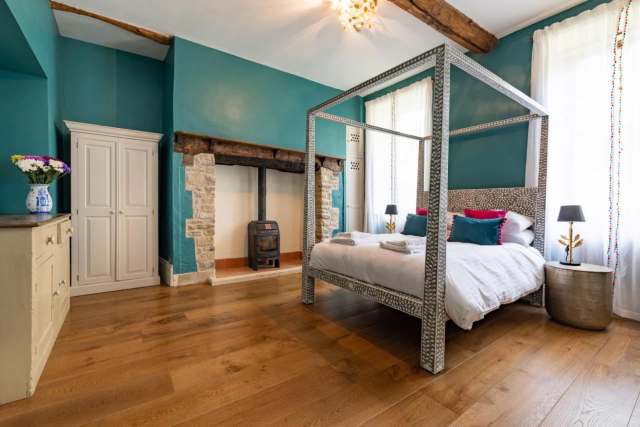 Topside House - Beautiful 7 Bedroom House With Hottub Wifi And Parking Near Bath Wells Frome Holiday home