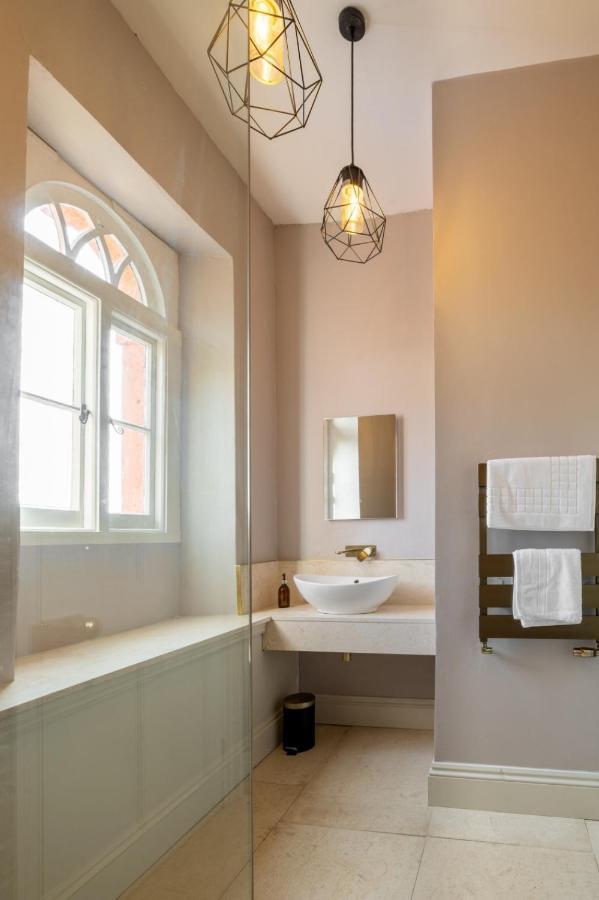 Topside House - Beautiful 7 Bedroom House With Hottub Wifi And Parking Near Bath Wells Frome Holiday home *