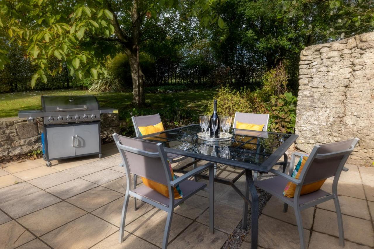 Topside House - Beautiful 7 Bedroom House With Hottub Wifi And Parking Near Bath Wells Frome *